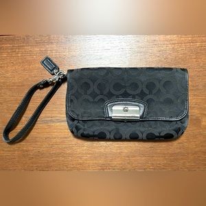 Coach logo wristlet black